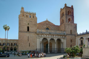 {{de|Italien, Sizilien, Monreale, Kathedrale Santa Maria Nuova }} {{en|Italy, Sicily, Monreale, Cathedral}}